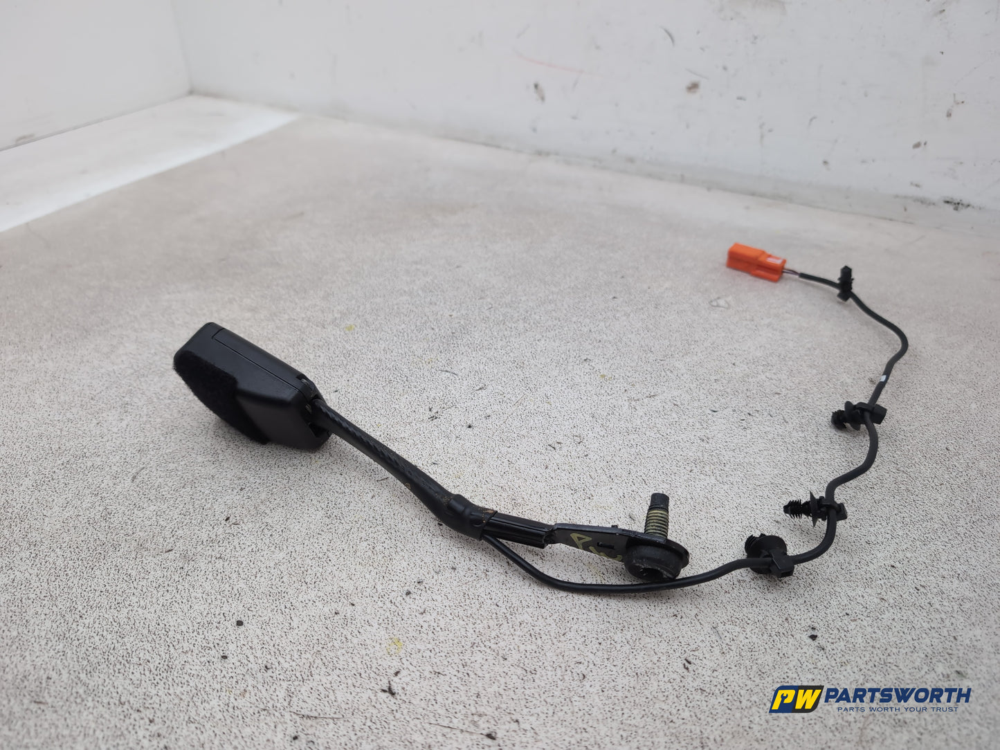 Seat Belt Front RH 2