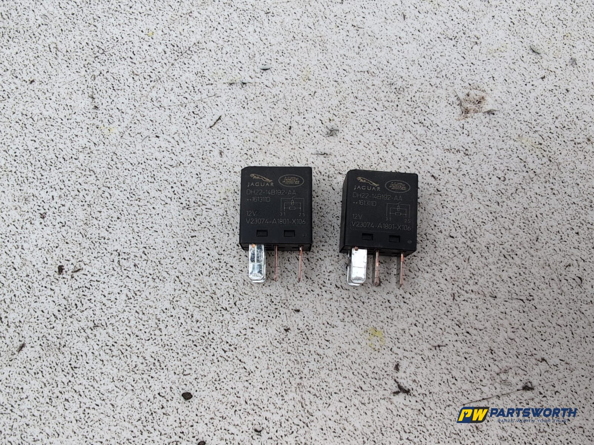 Fuse and Relay Box 1 2