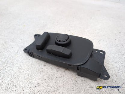 Jaguar Xf Portfolio D Front Seat Control Switch Rh Driver Side Gx7314b566fb - photo 2