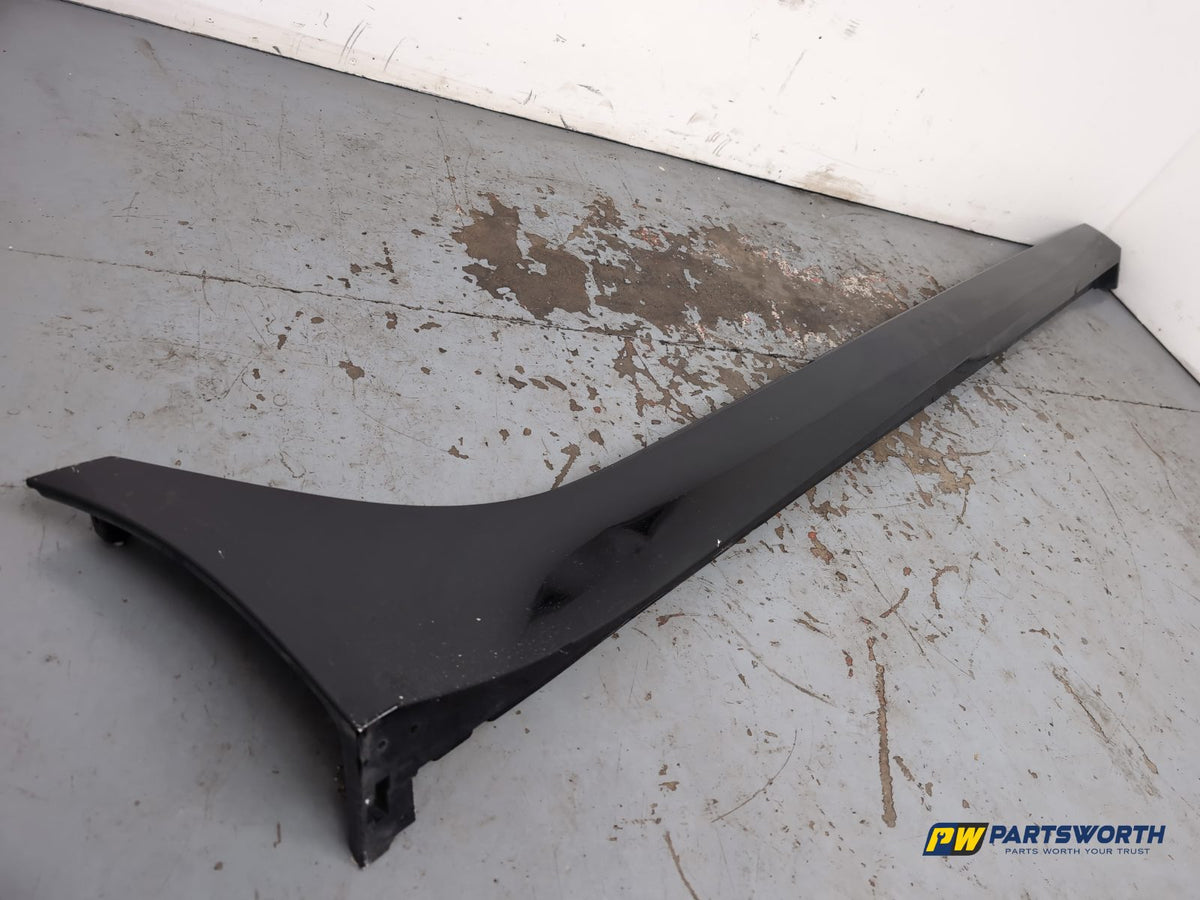 Side Skirt RH 2