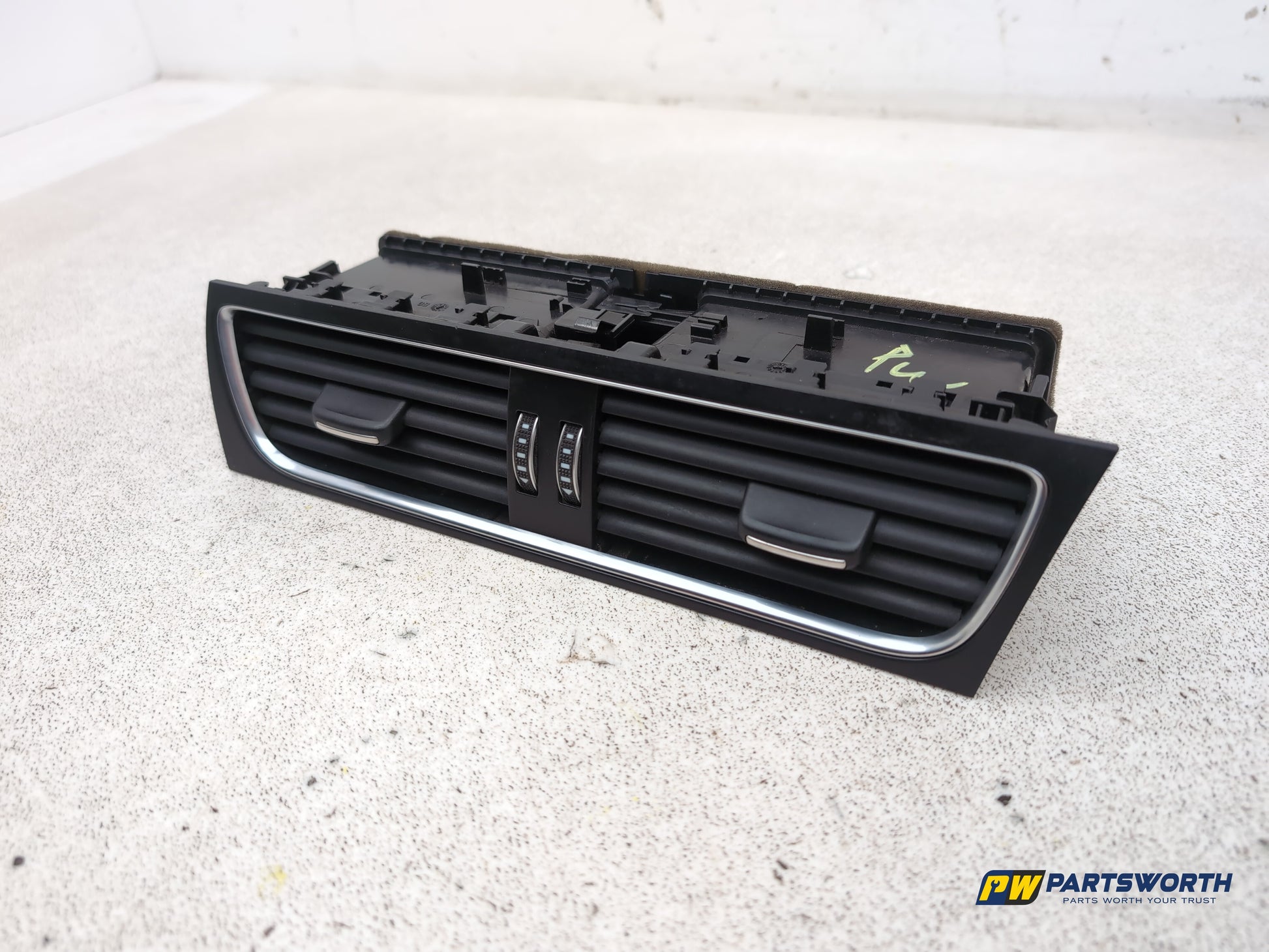 Dashboard Trim With Air Vent  2