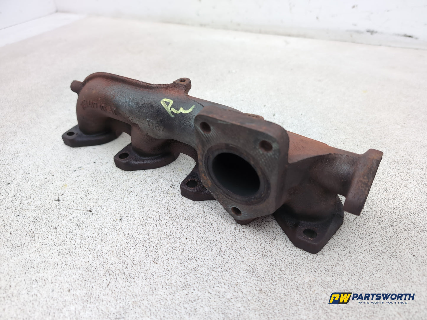 Exhaust Manifold 2
