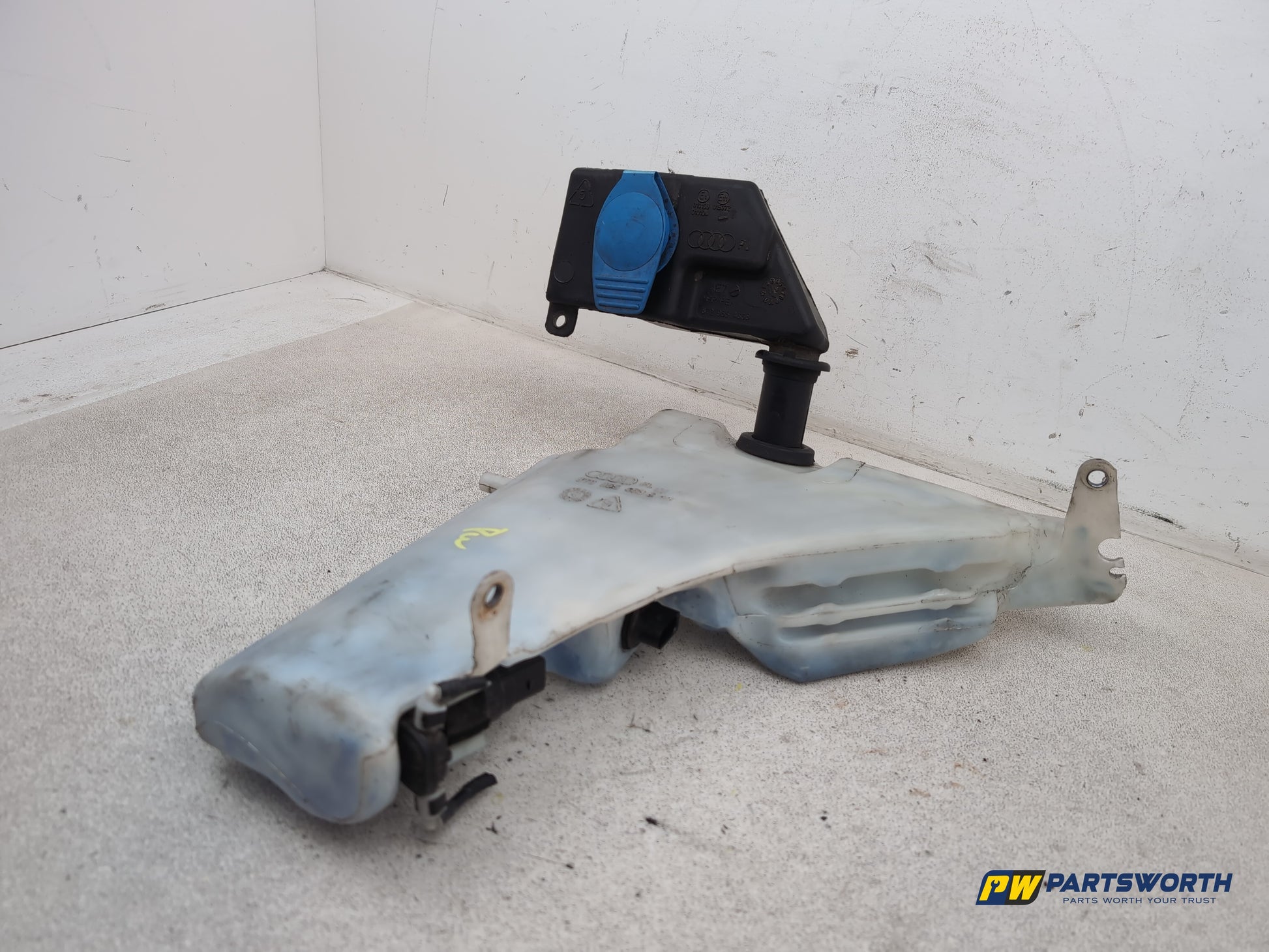 Washer Bottle Windscreen 2