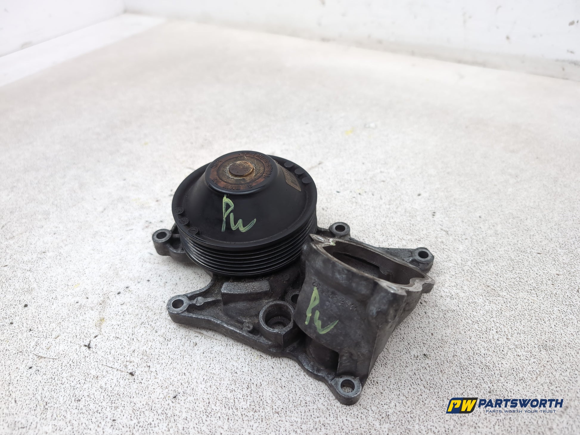 Bmw F10 F11 F20 F2 Coolant Water Pump 2013-2017 - photo 2