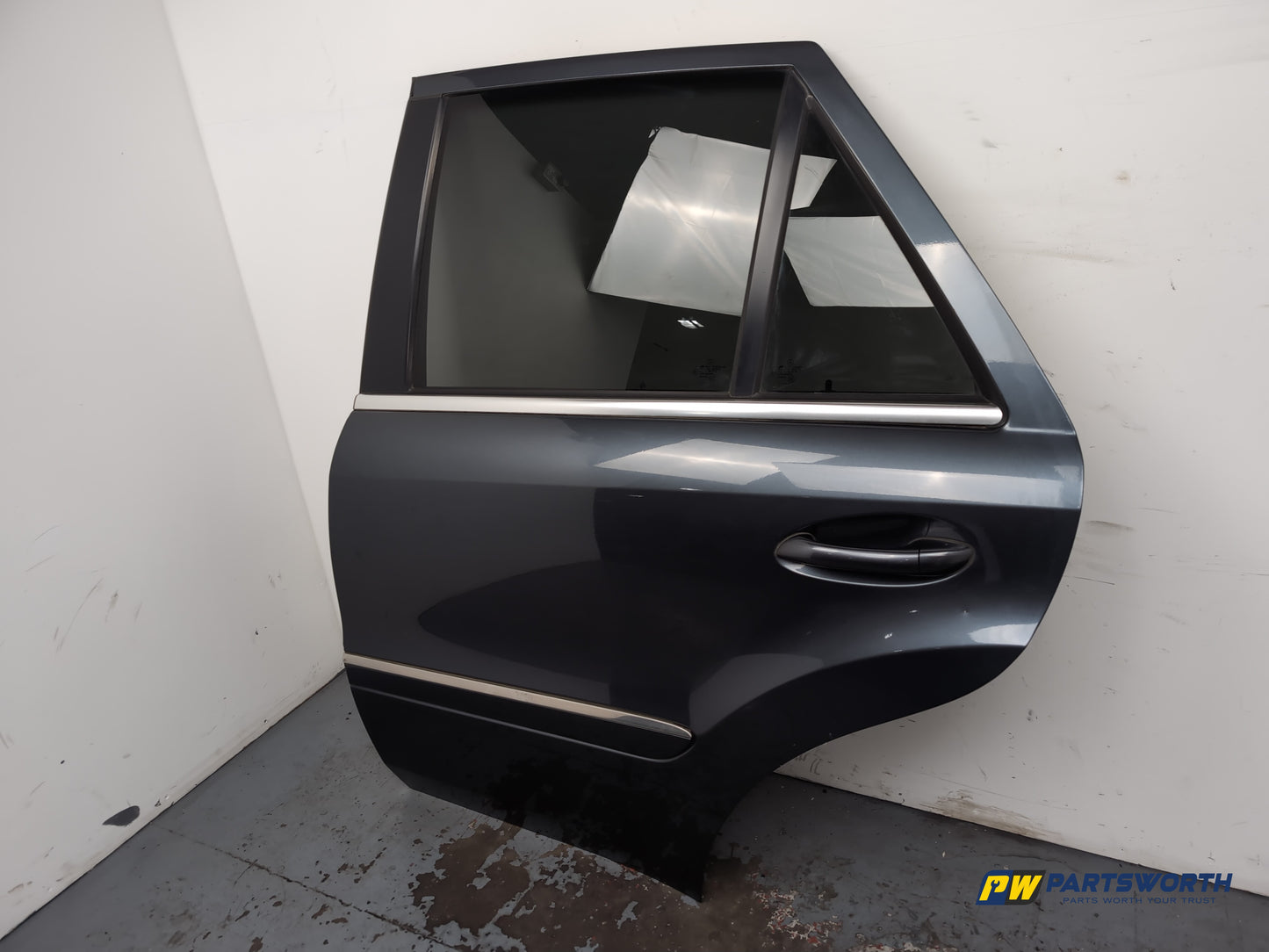 Door Rear LH 2