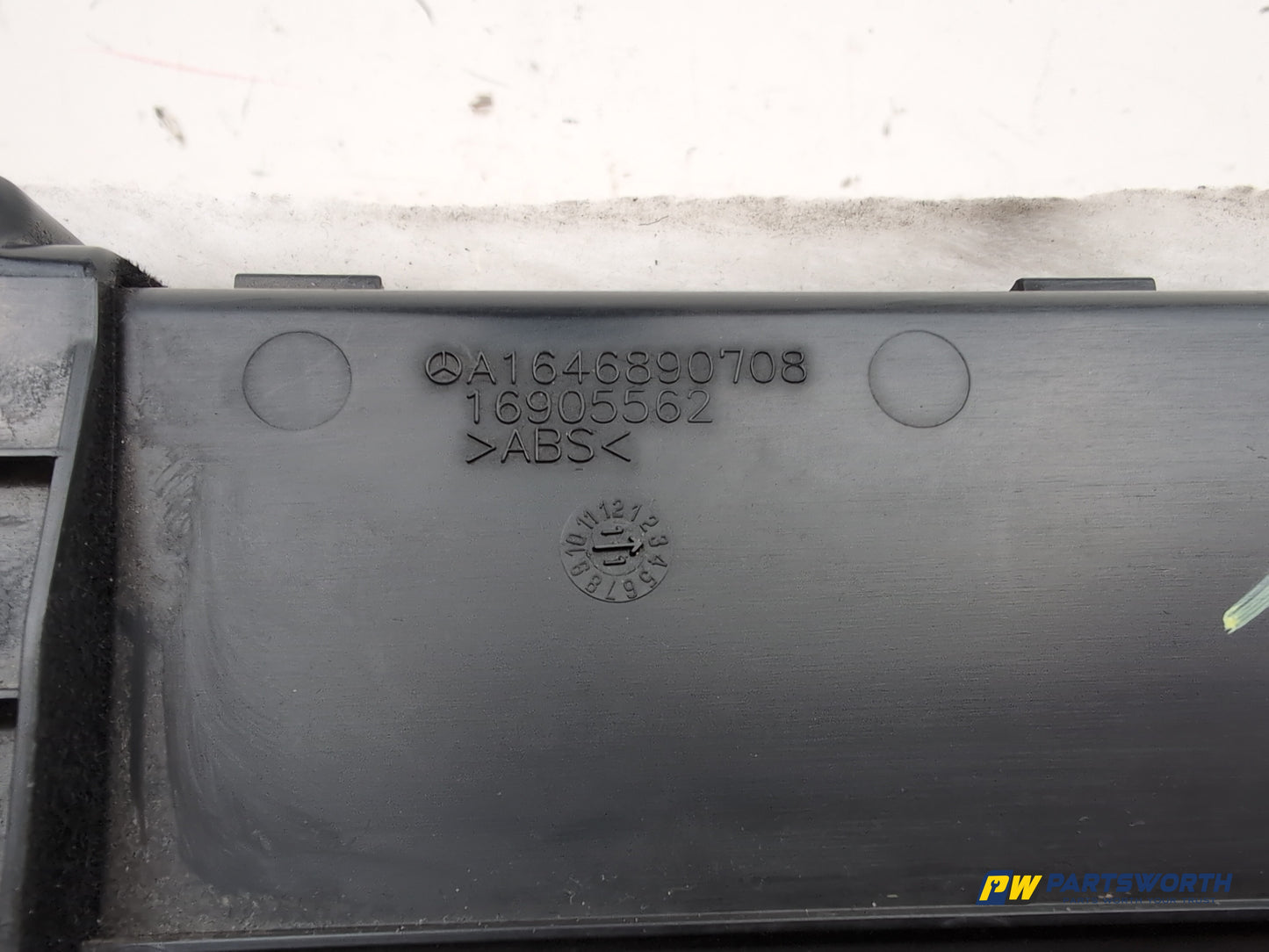 Glove Compartment Assembly 8