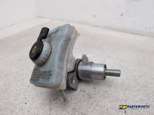 Brake Master Cylinder Assembly 2
