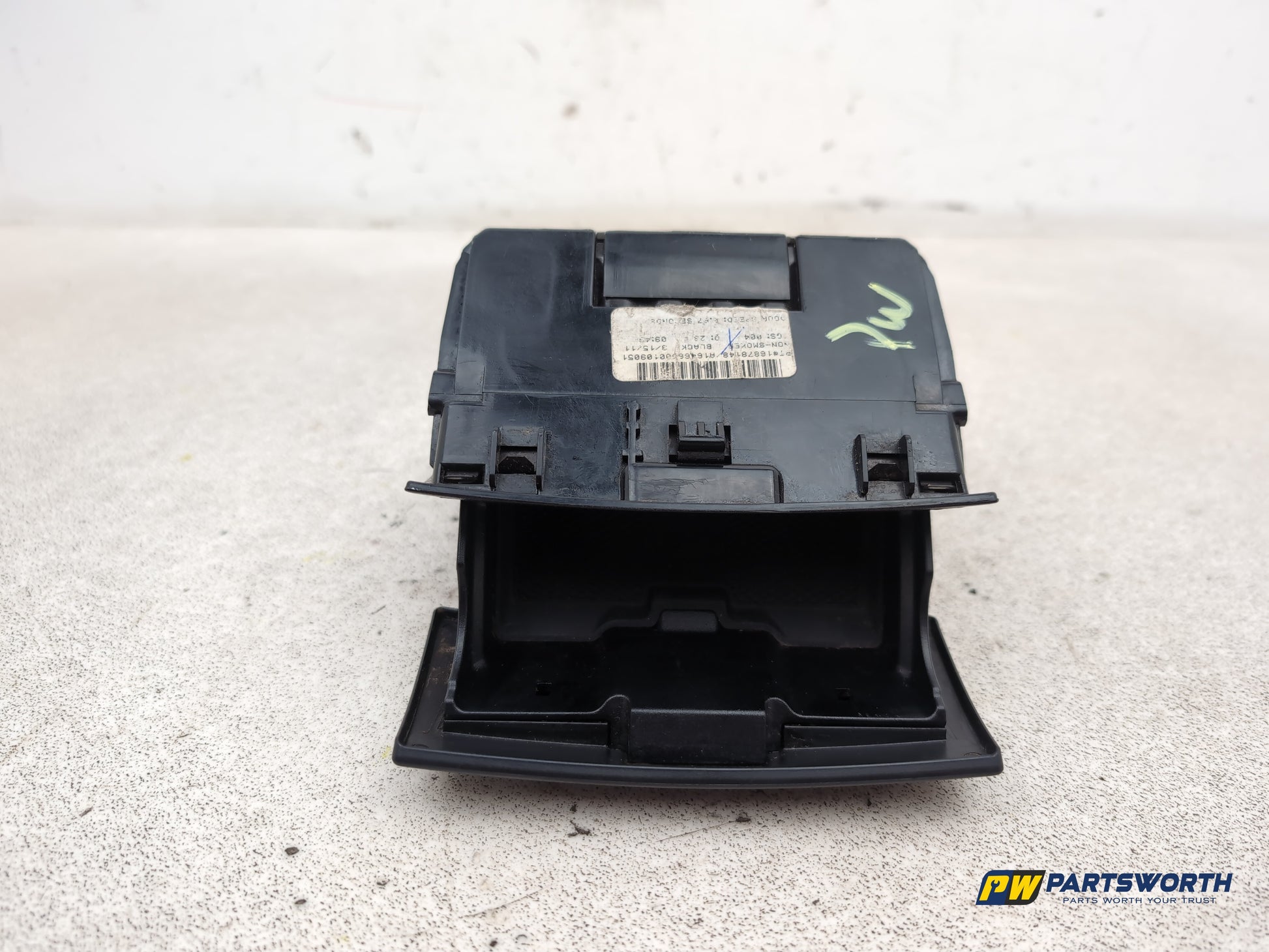 Centre Console Storage Tray 2