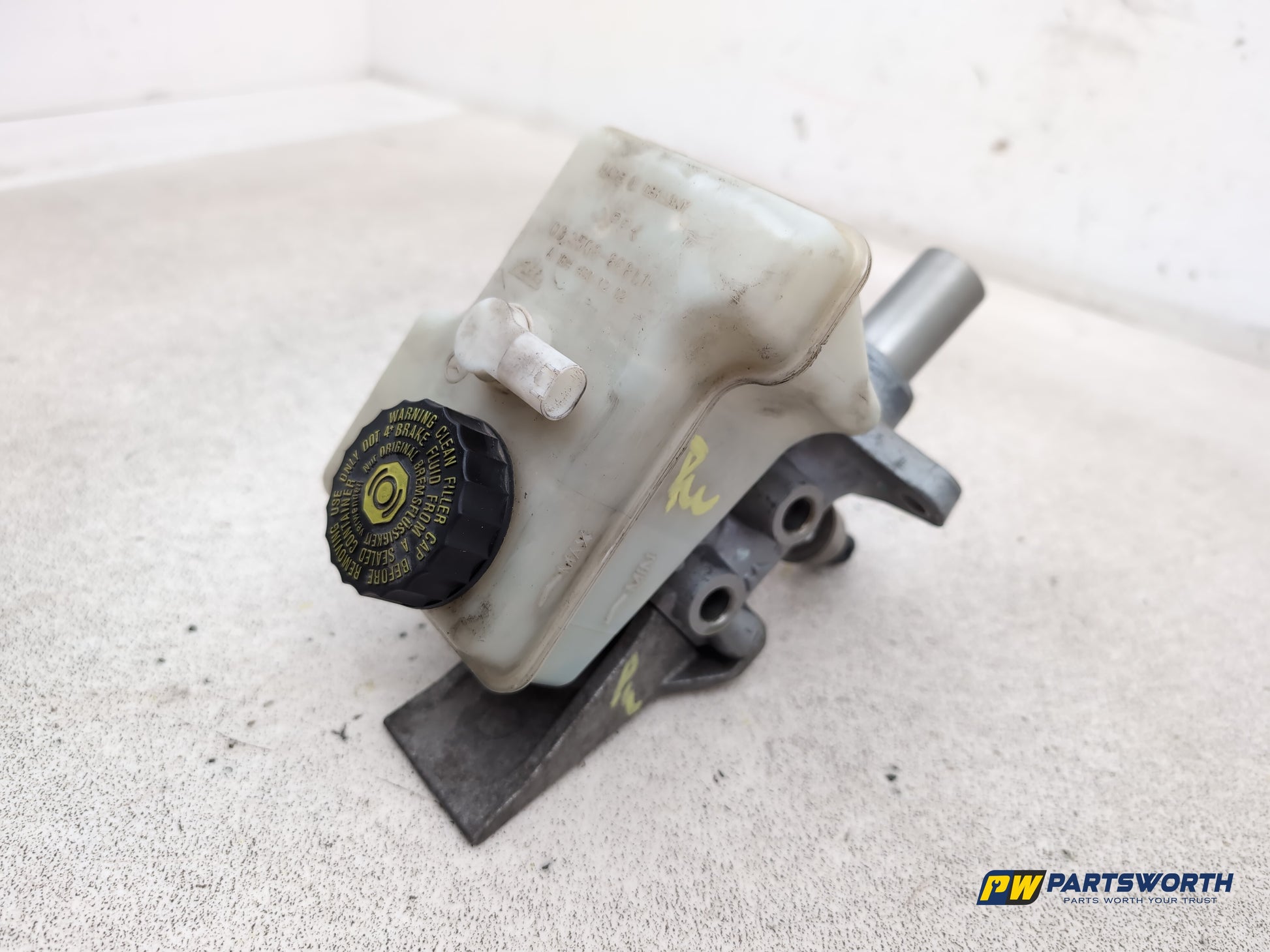 Brake Master Cylinder Assembly 2