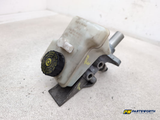 Brake Master Cylinder Assembly 2