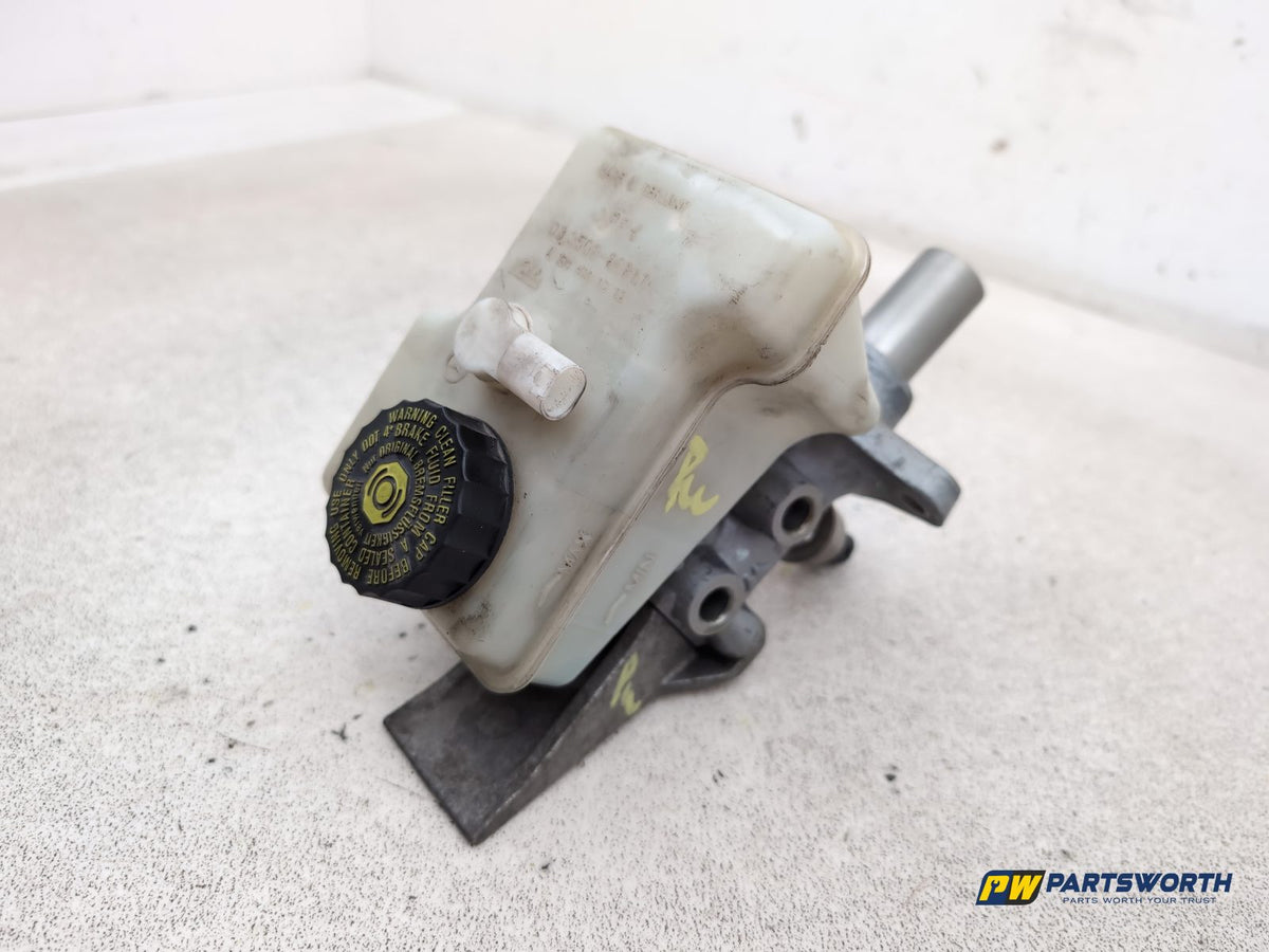Brake Master Cylinder Assembly 2