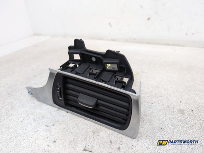Audi A6 Se Tdi Quattro Auto Front Right Panel Dashboard Air Vent 4g2820902 - photo 2