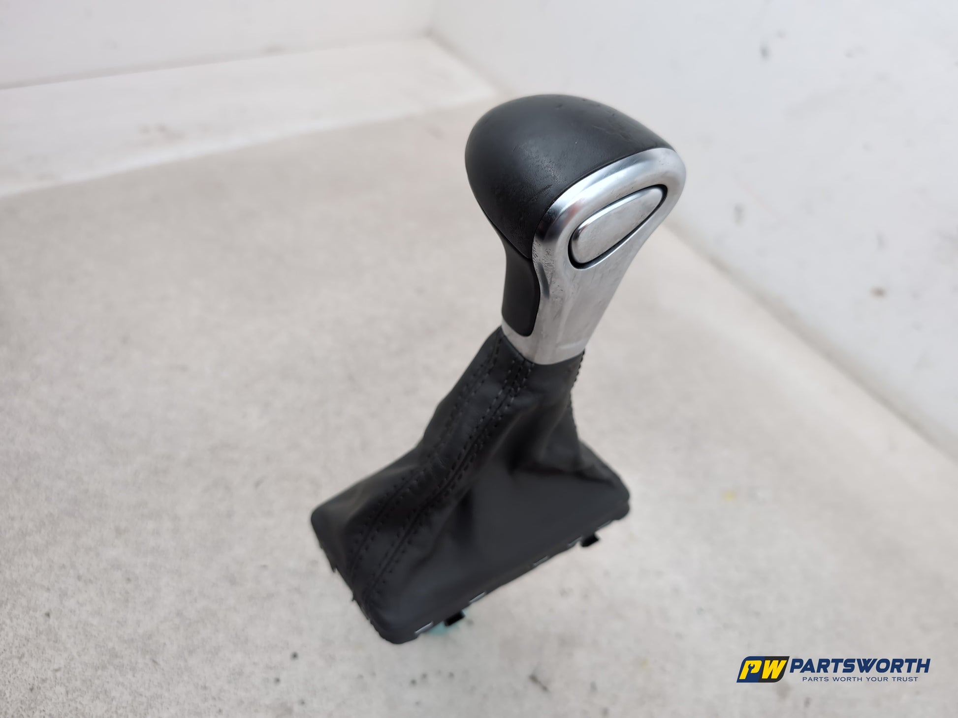Audi A6 Se Tdi Quattro Auto Gear Lever Gaiter And Knob Automatic 4g2713139 - photo 2