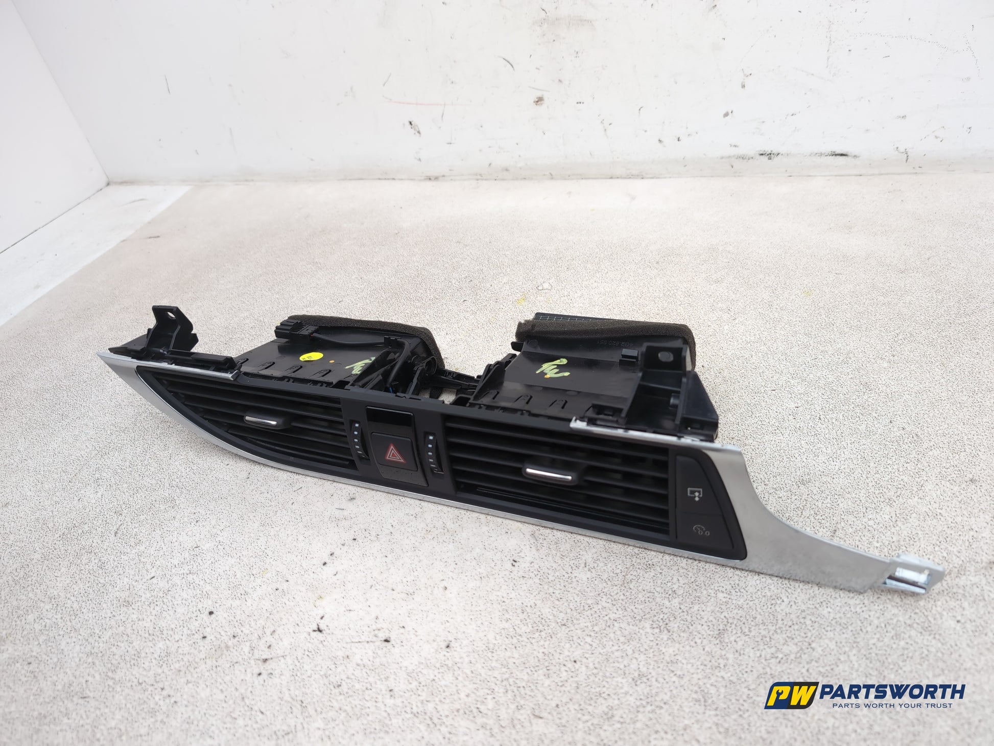 Dashboard Trim With Air Vent  2