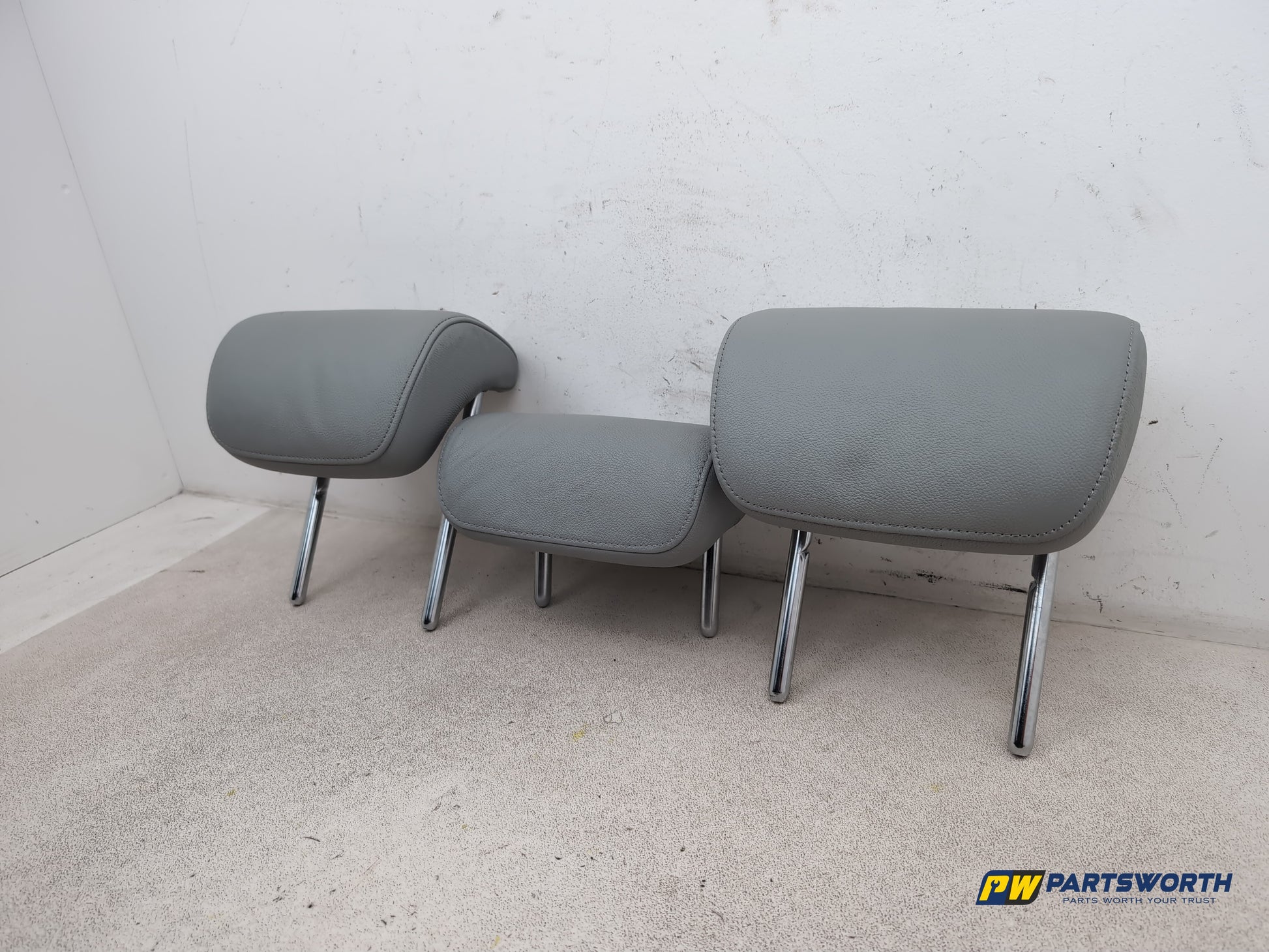 Audi A6 Se Tdi Quattro Auto Grey Leather Rear Headrest Set - photo 2