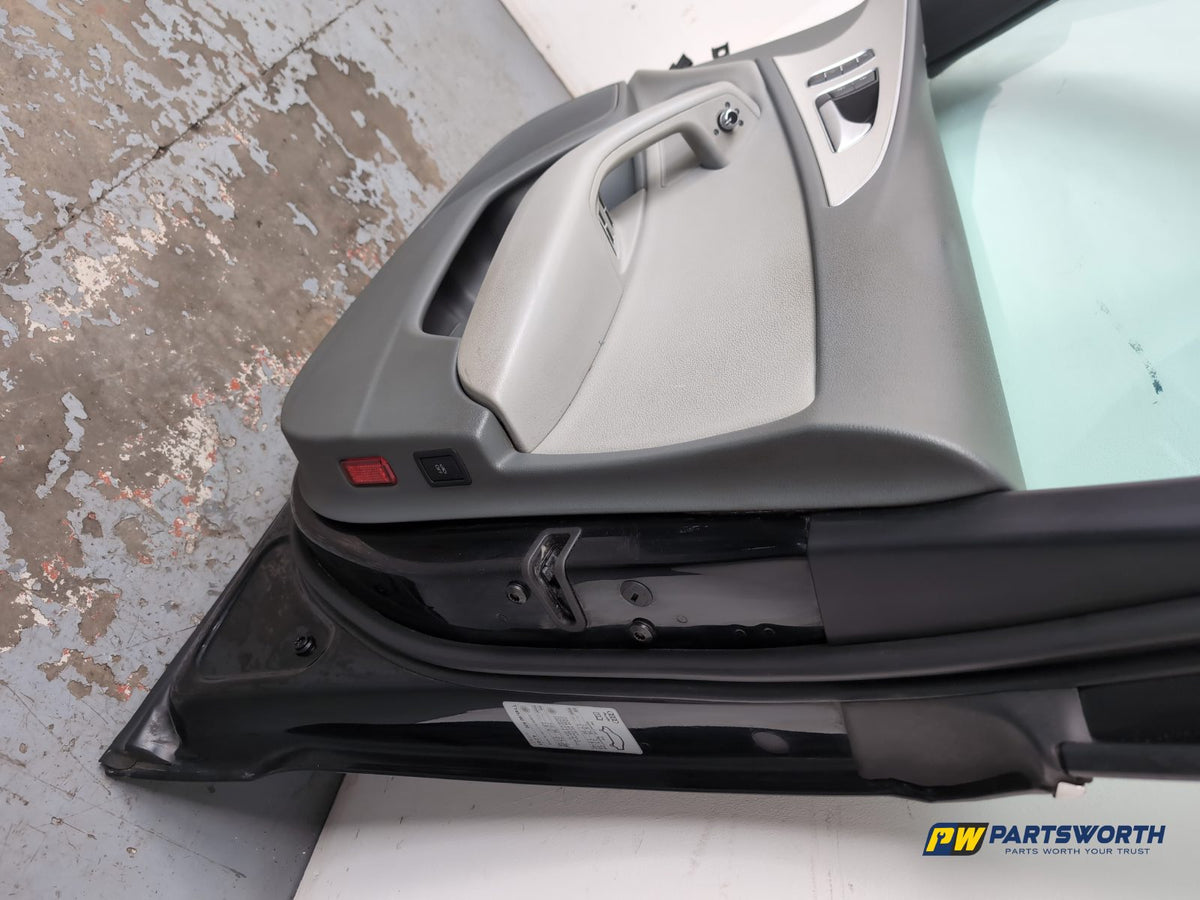Door Front RH 14