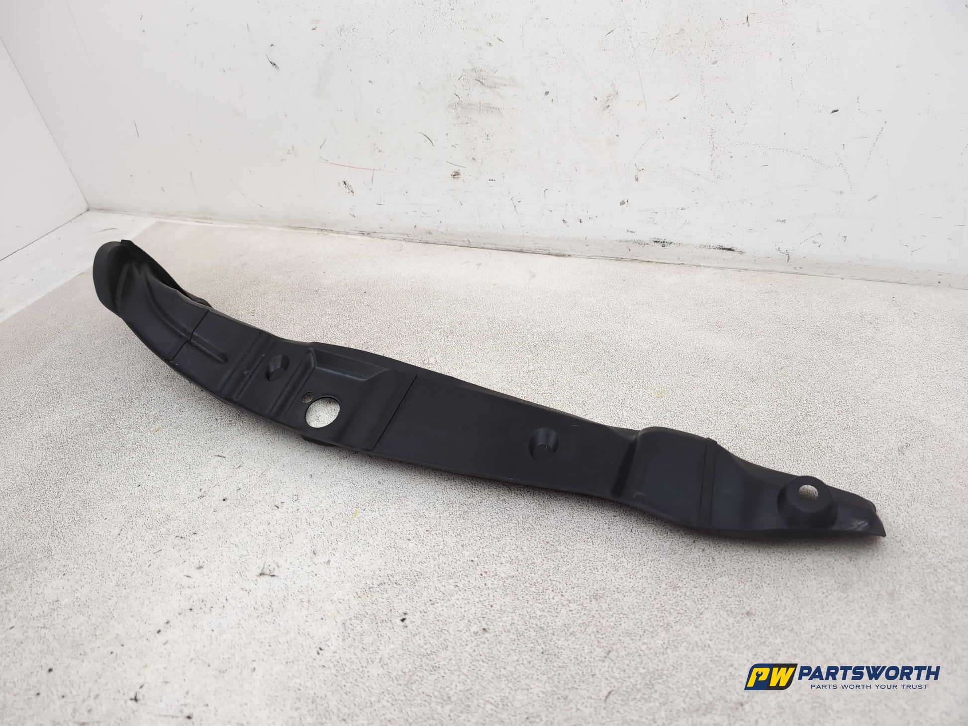 Audi A6 Se Tdi Quattro Auto Front Left Passenger Side Wing Bracket 4g0821111 - photo 2