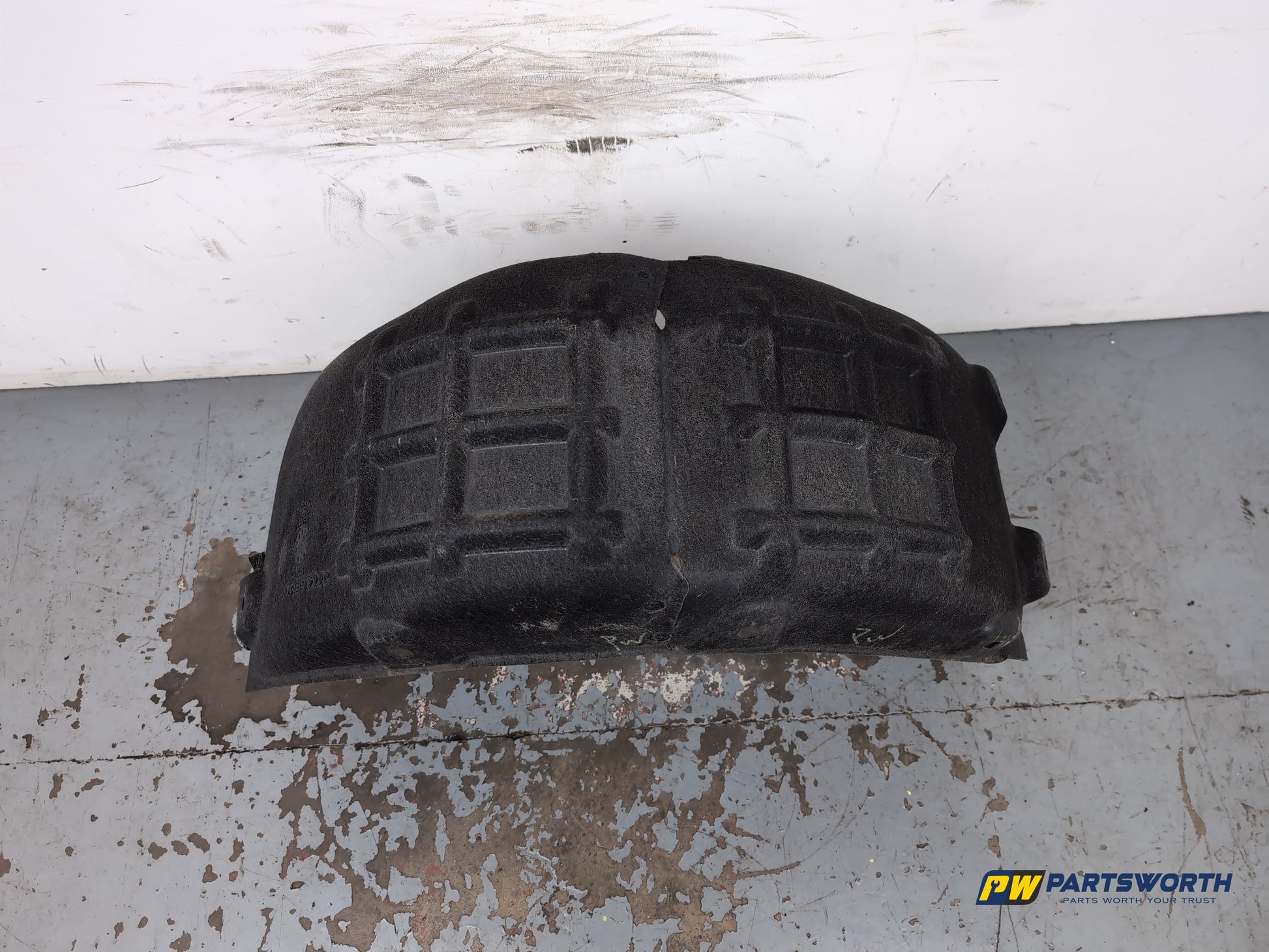 Moulding Wheel Arch Rear LH 2