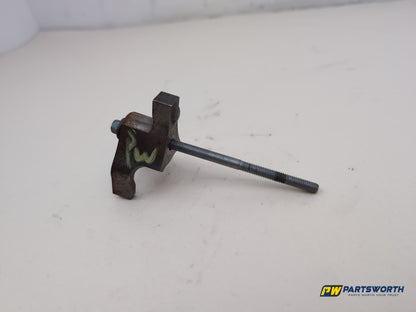 Jaguar Xf Portfolio D Fuel Injector Clamp And Bolt 2015-2019 - photo 2