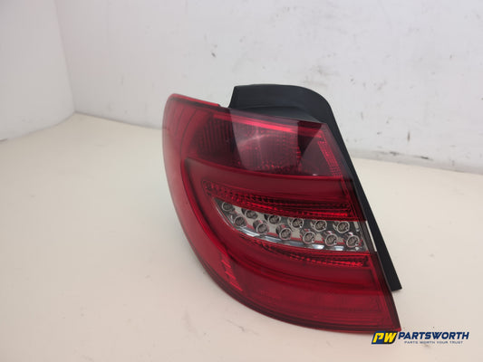 Mercedes-Benz B180 Blueefficiency Sport Cdi Lamp Assembly Rear Passenger Side - photo 2