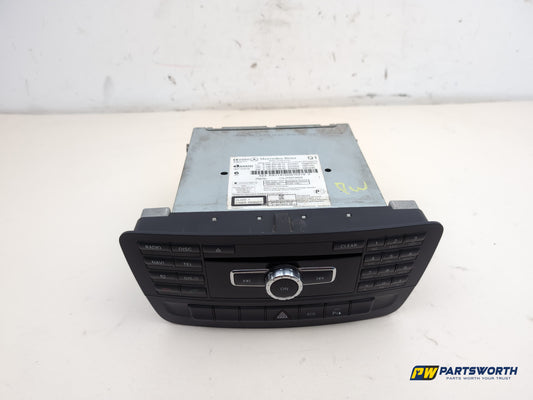 Radio - DAB/CD Player, Display screen + Facia  2