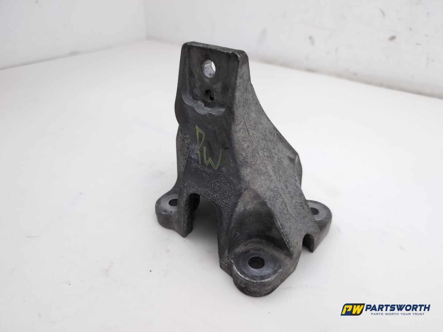 Jaguar Xf Portfolio D Left Engine Mount Bracket Gx736061fb 2015-2019 - photo 2