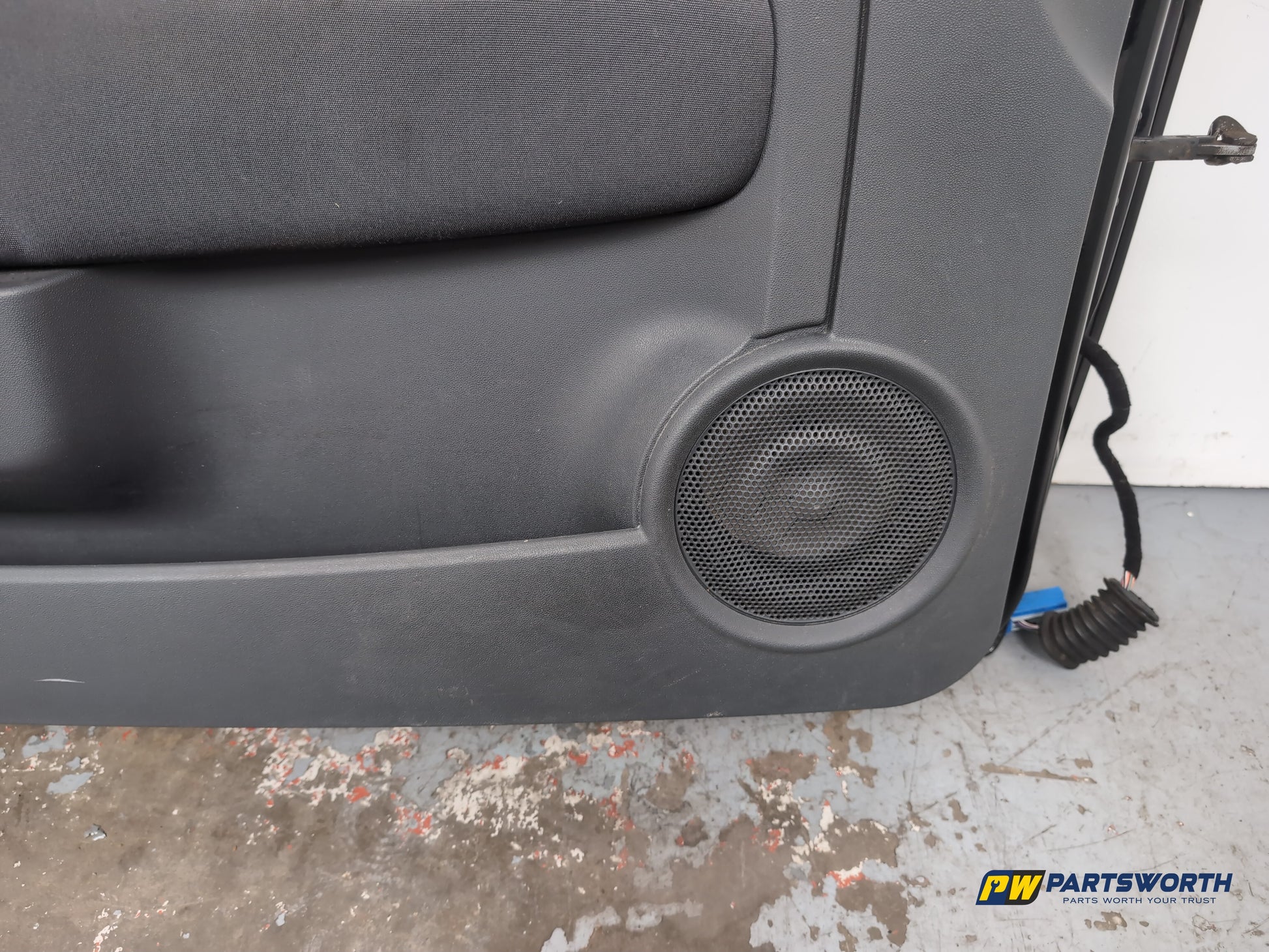 Door Front LH 13
