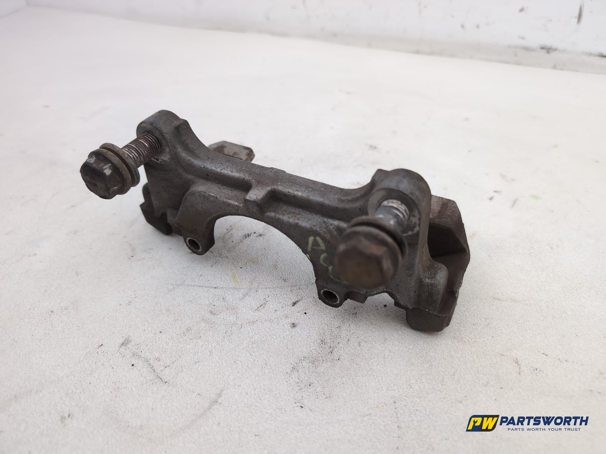 Audi A4 S Line Black Edit Tdi Quat Brake Caliper Support Front Passenger Side - photo 2
