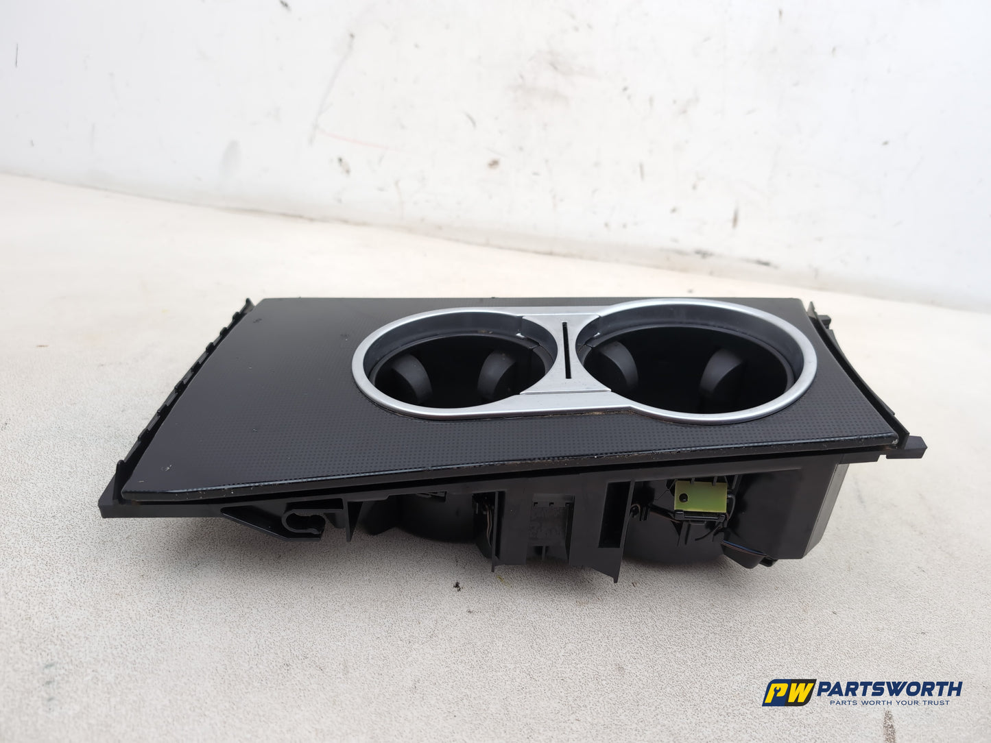 Mercedes-Benz Ml350 Spt Cdi Blueef-Cy Centre Console Cup Holder A1646800314 - photo 2