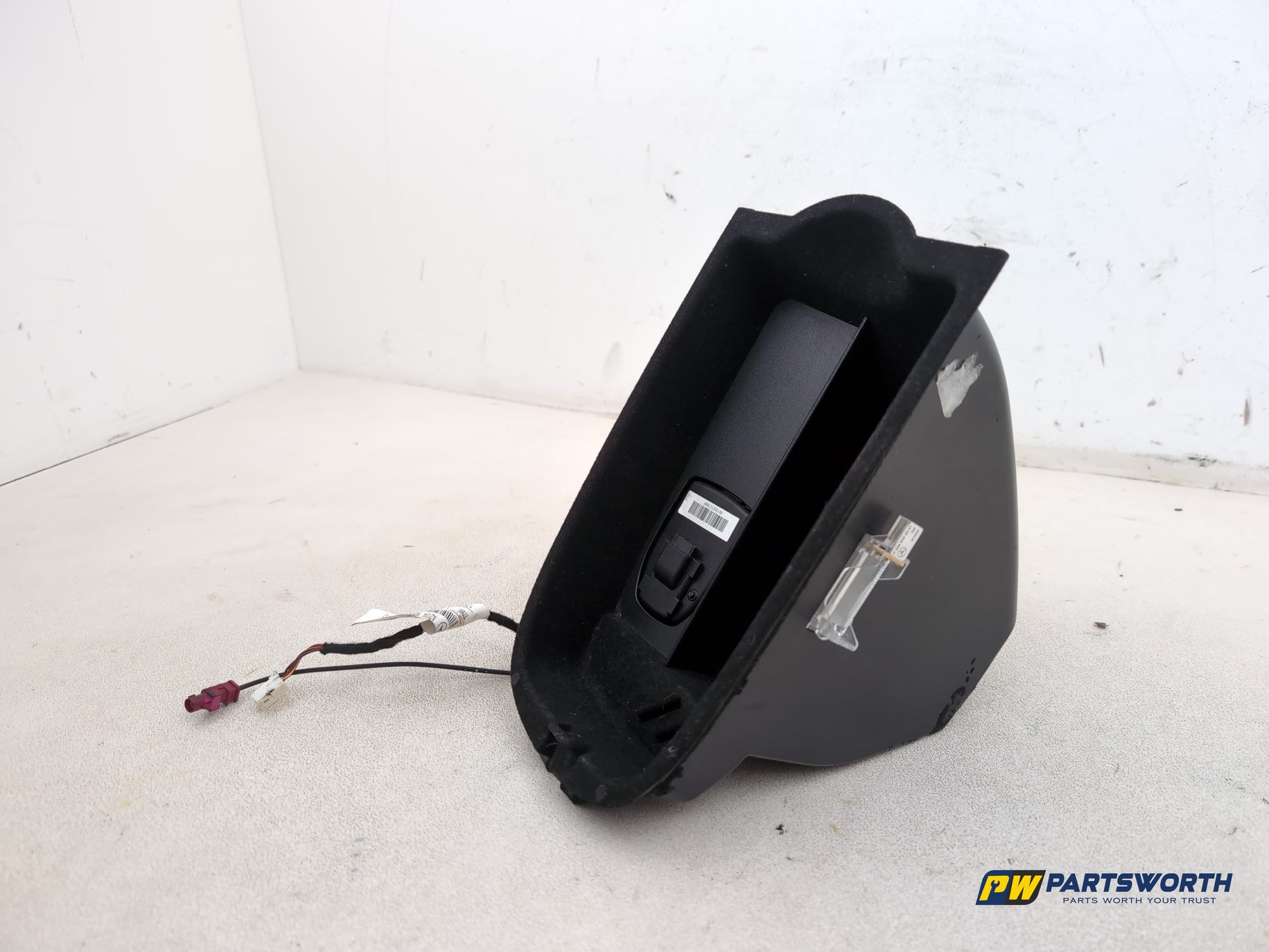 Centre Console Storage Tray 2