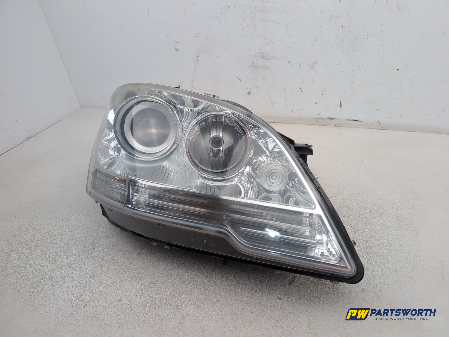 Headlamp RH 2
