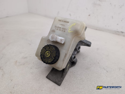 Brake Master Cylinder Assembly 2