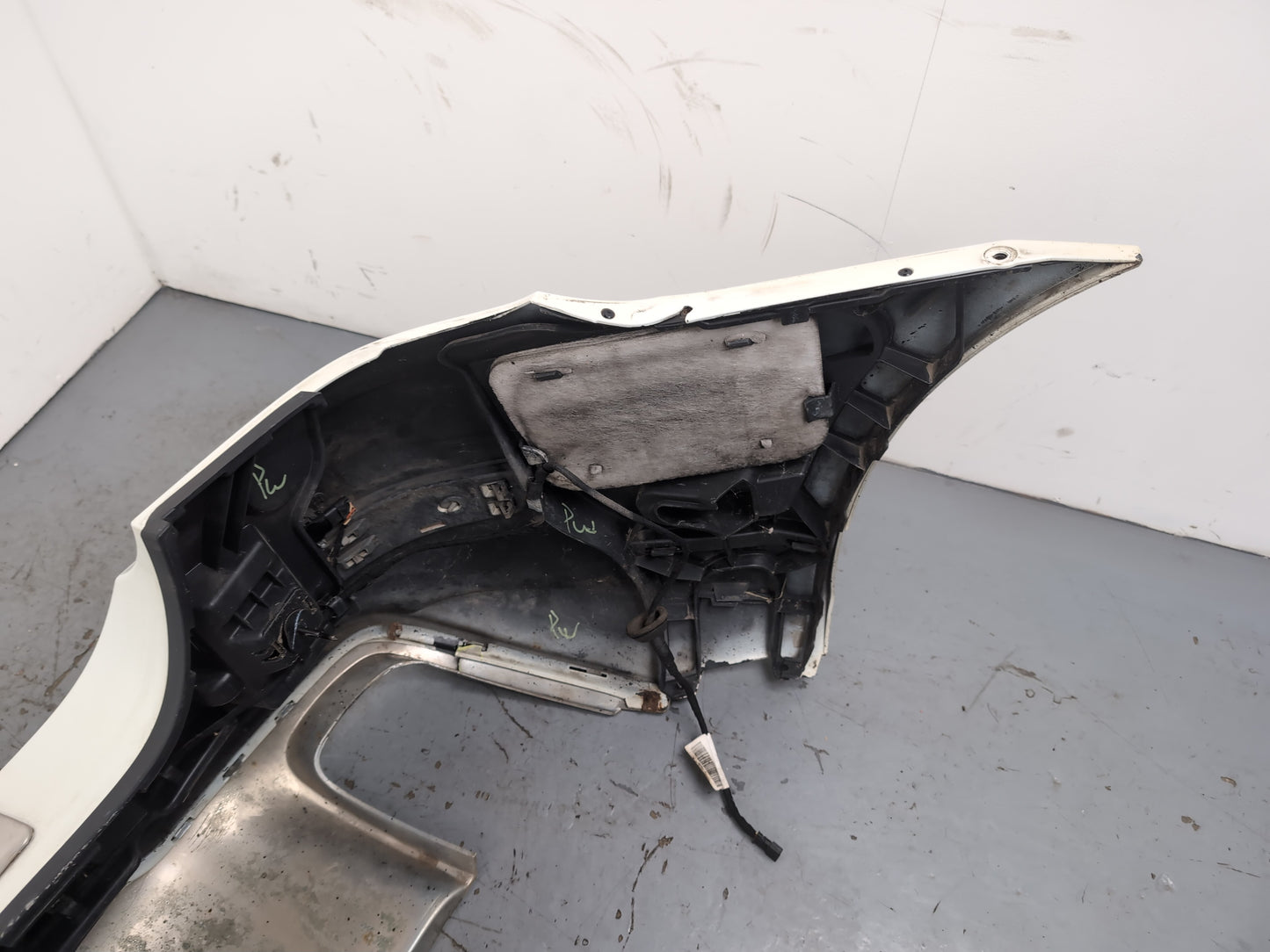 2010 Mercedes-Benz Ml350 Spt Cdi Blueef-Cy A Rear Bumper - photo 4