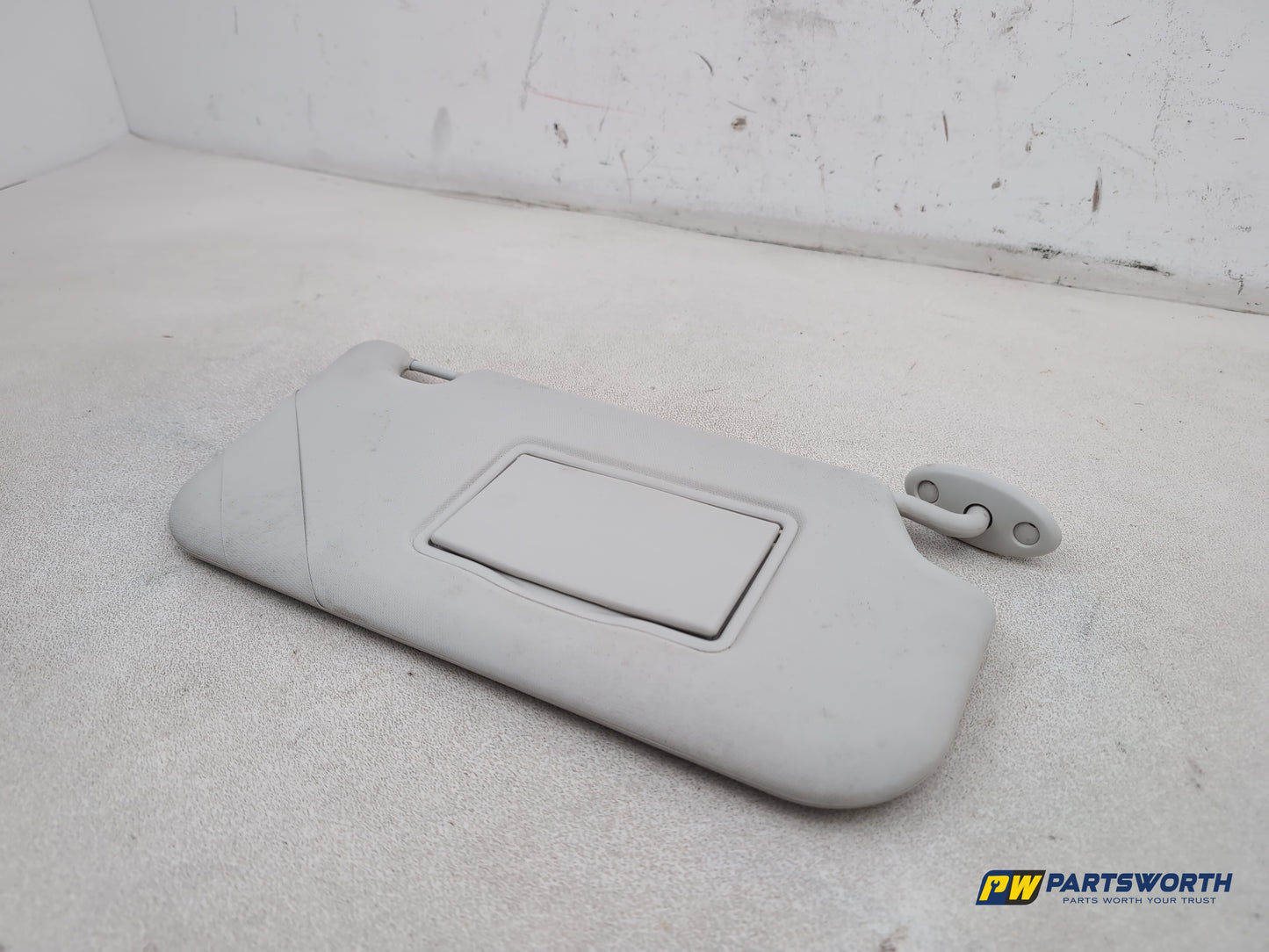 Ford Focus Zetec Turbo Sun Visor Rh Driver Side 2014-2019 - photo 2
