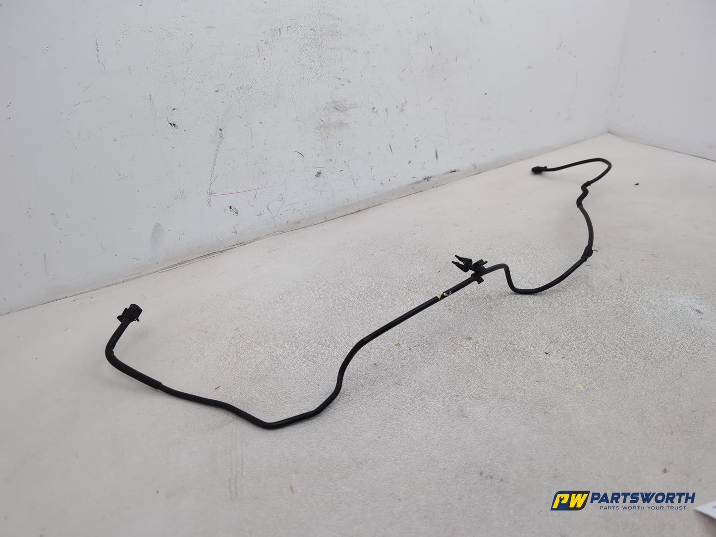 Ford Focus Zetec Turbo Coolant Overflow Pipe Dv618k012aa 2014-2018 - photo 2