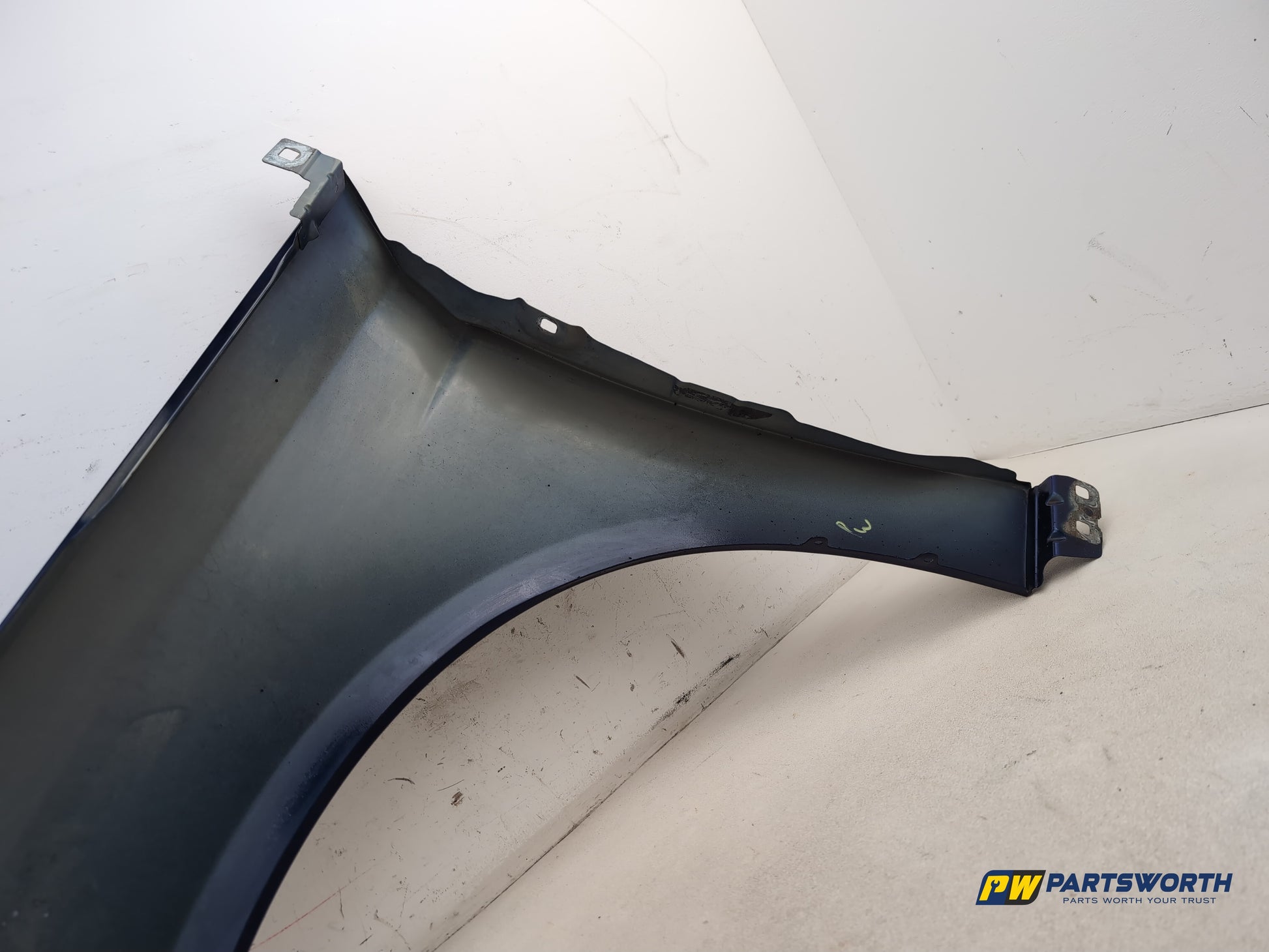 Wing Front RH 8