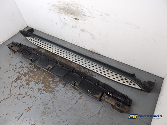 Mercedes-Benz Ml350 Spt Cdi Side Skirt Rh Driver Side And Step Insert Pack - photo 2