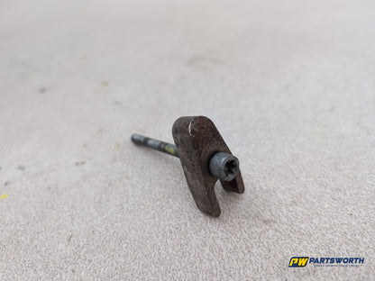 Mercedes-Benz Ml350 Spt Cdi Blueef-Cy Fuel Injector Clamp And Bolt - photo 2