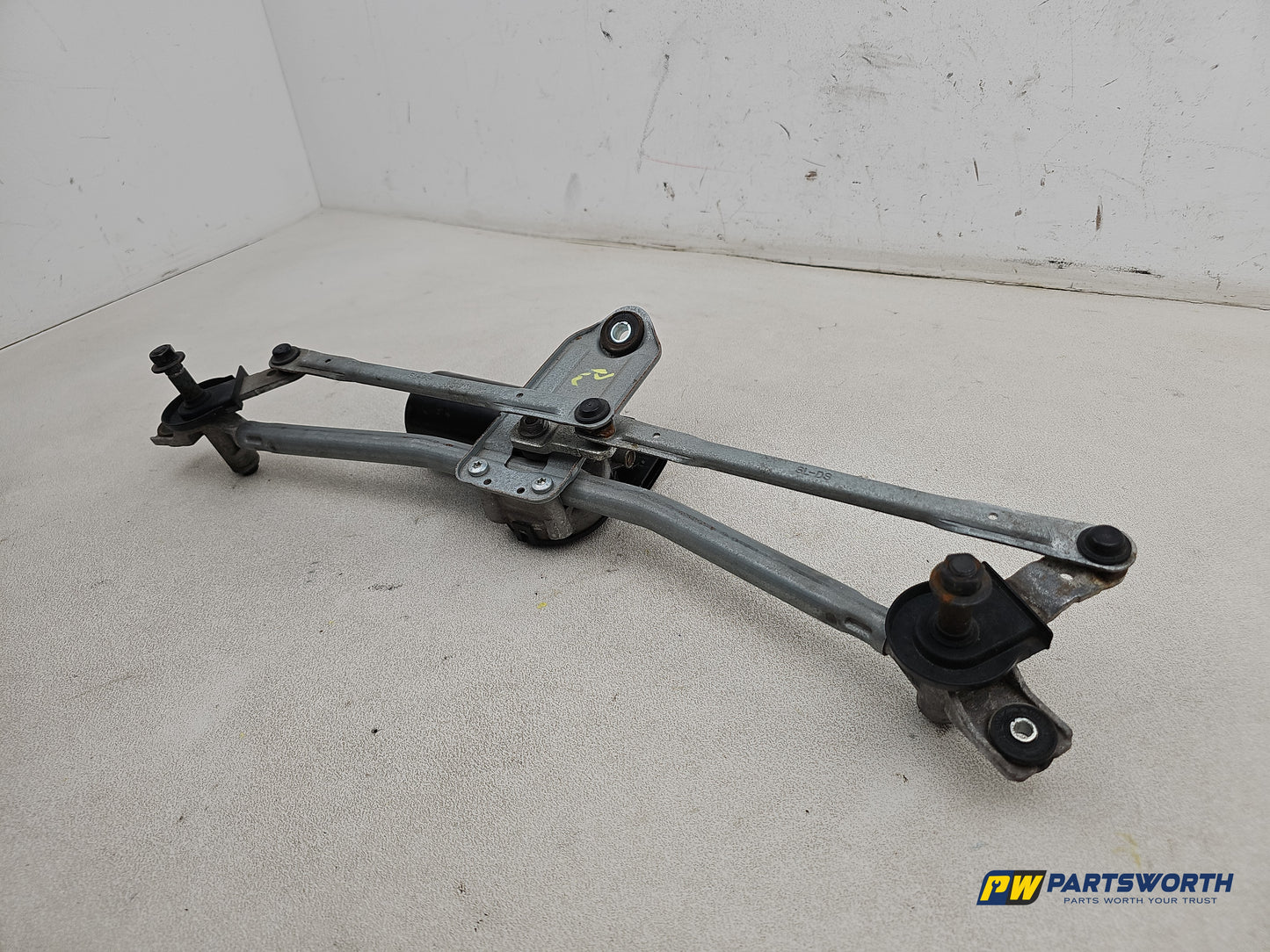 Front Wiper Motor & Mechanism / Linkage 2