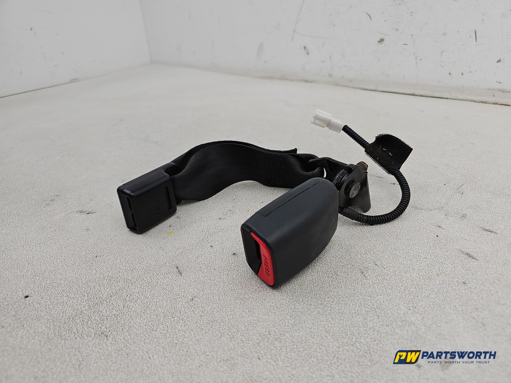 Seat Belt Rear LH 2