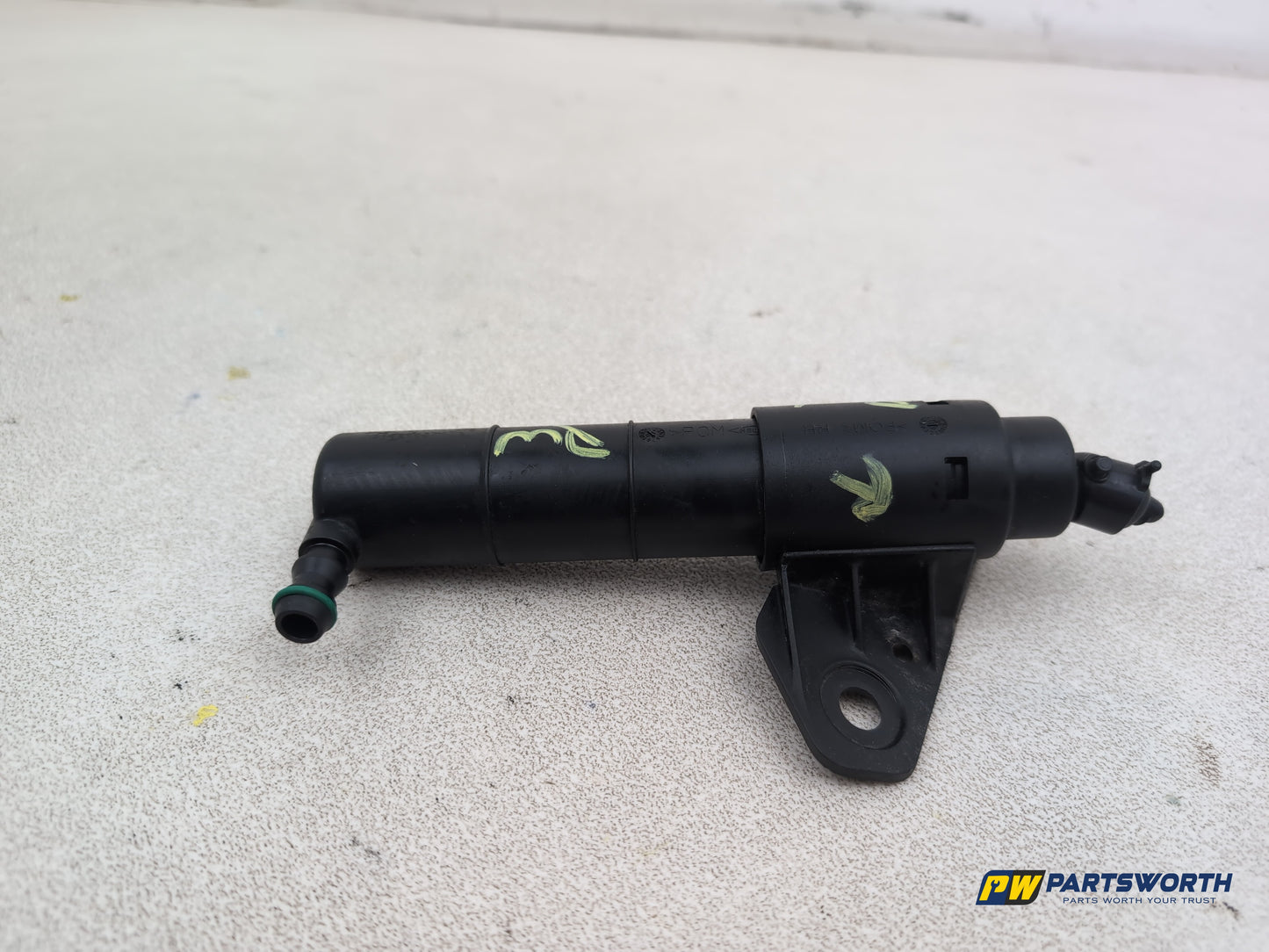 Headlamp Washer Jet RH 2