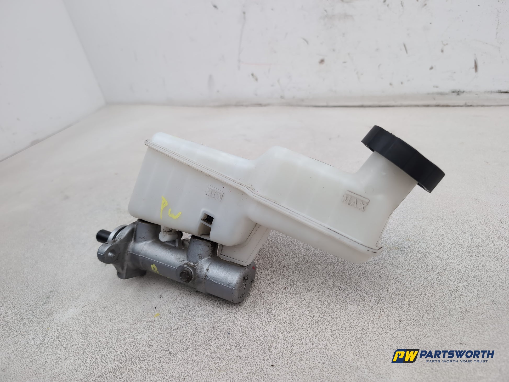 Brake Master Cylinder Assembly 2
