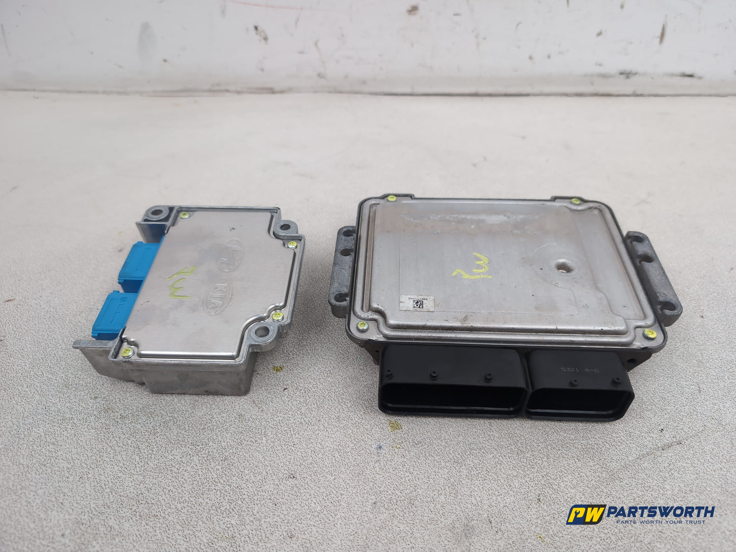 Kia Sportage 3 Crdi Manual Engine Ecu Kit 1.7l Diesel 391202a051 2010-2013 - photo 8
