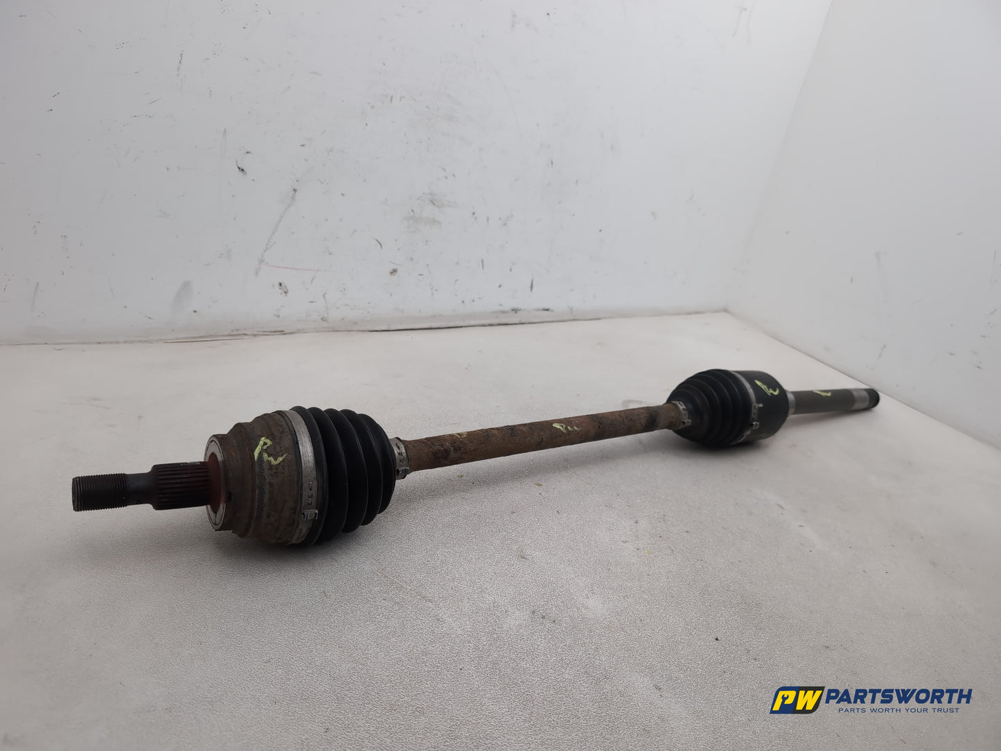 Mercedes-Benz Ml300 Sport Cdi Blue-Cy A Driveshaft Front Rh Driver Side - photo 2