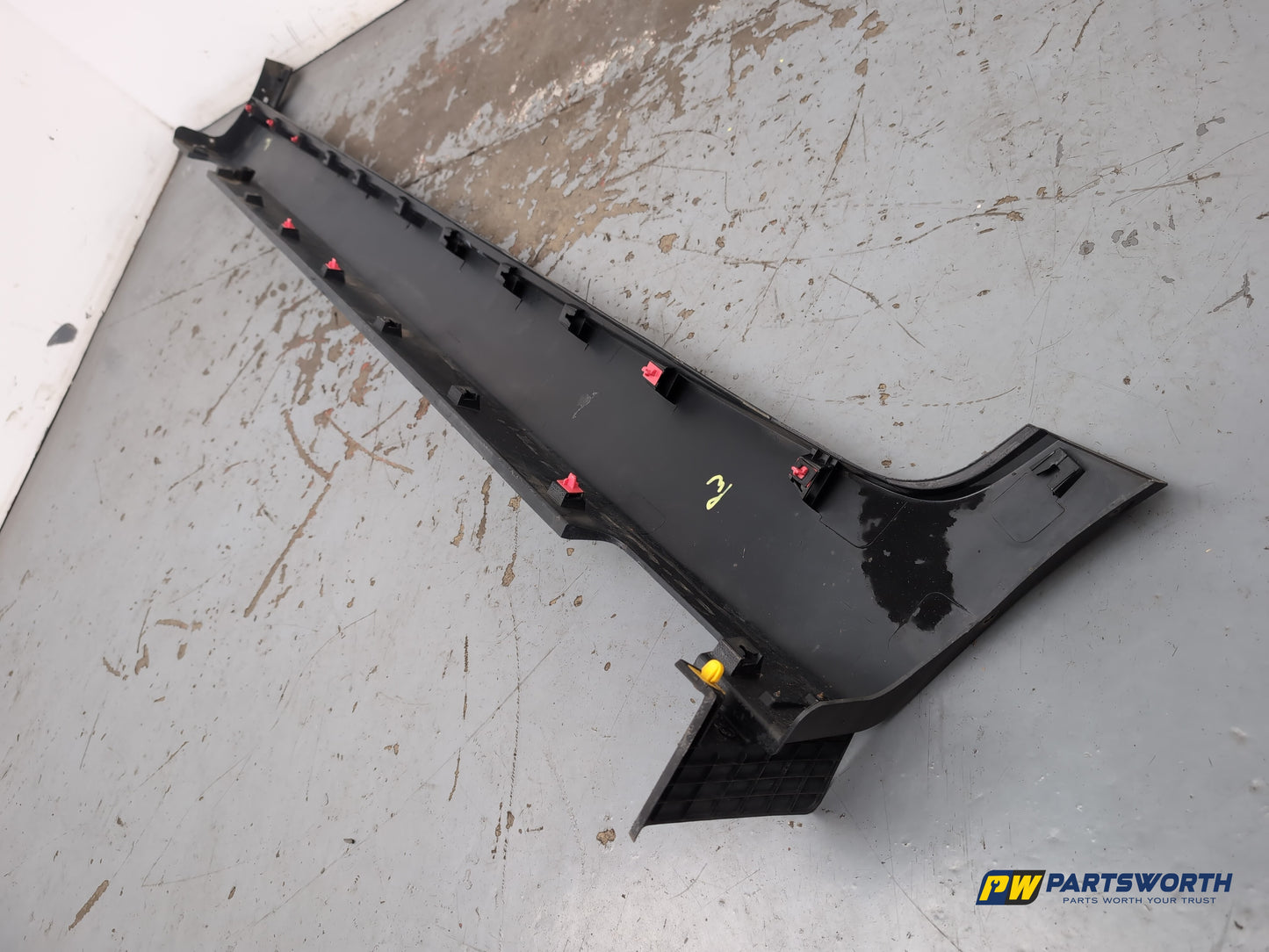 Side Skirt RH 8