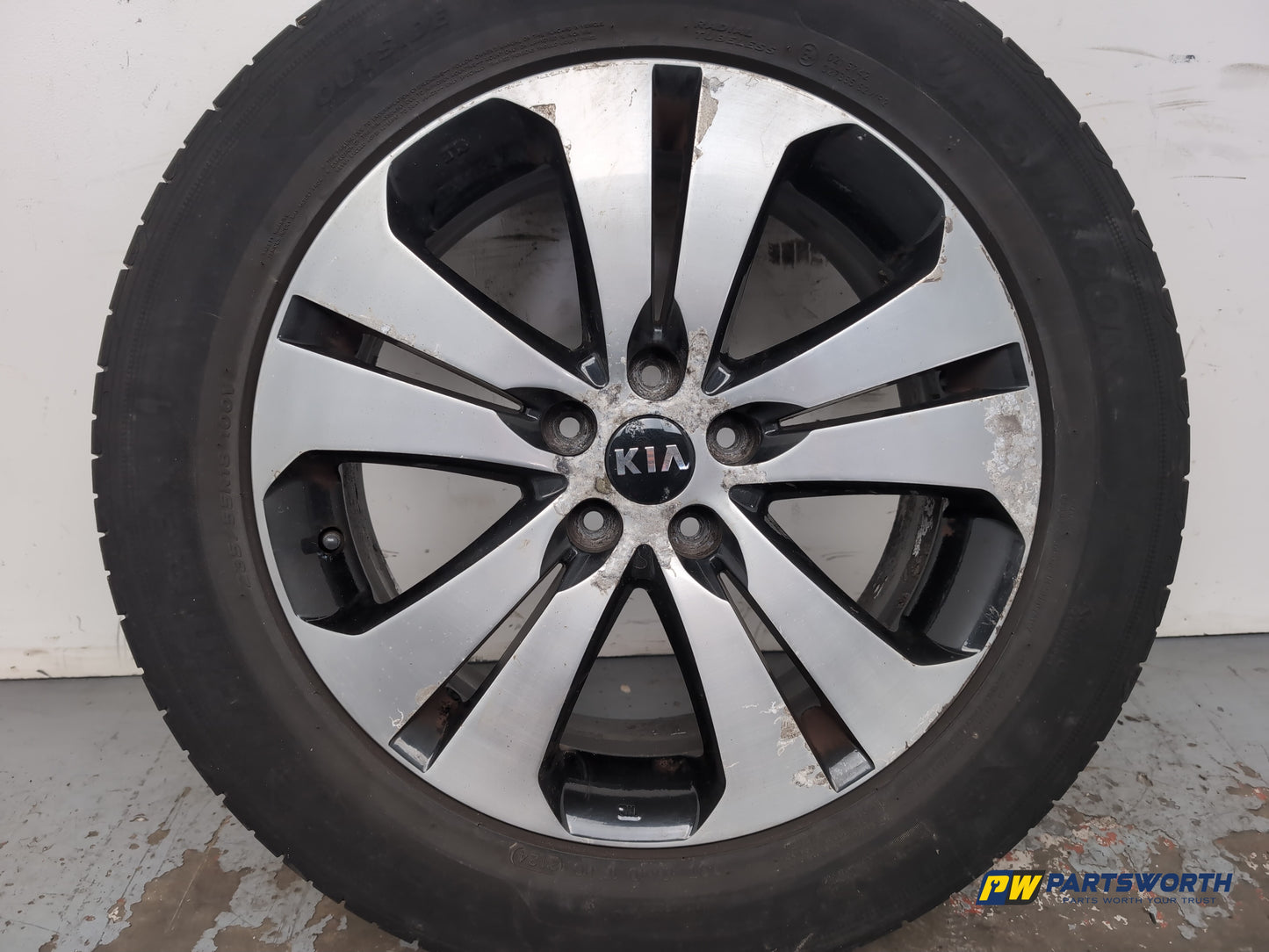 Kia Sportage 3 Sat Nav Crdi Wheel With Tyre 235/55 R18 529103u350 - photo 2
