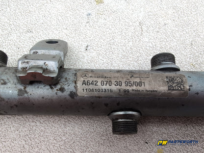Mercedes-Benz Ml300 Sport Cdi Blue-Cy Injector Fuel Rail 3.0l Diesel A6420703095 - photo 8