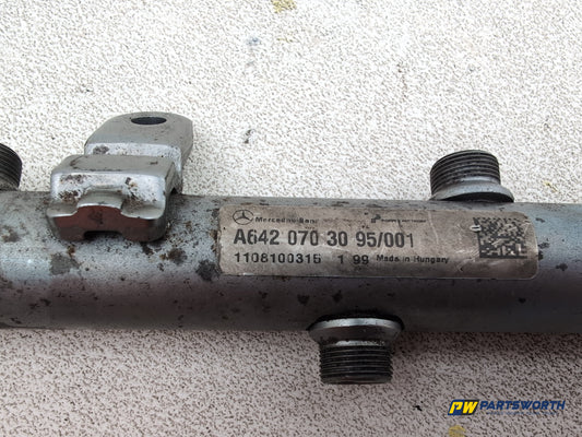 Mercedes-Benz Ml300 Sport Cdi Blue-Cy Injector Fuel Rail 3.0l Diesel A6420703095 - photo 2