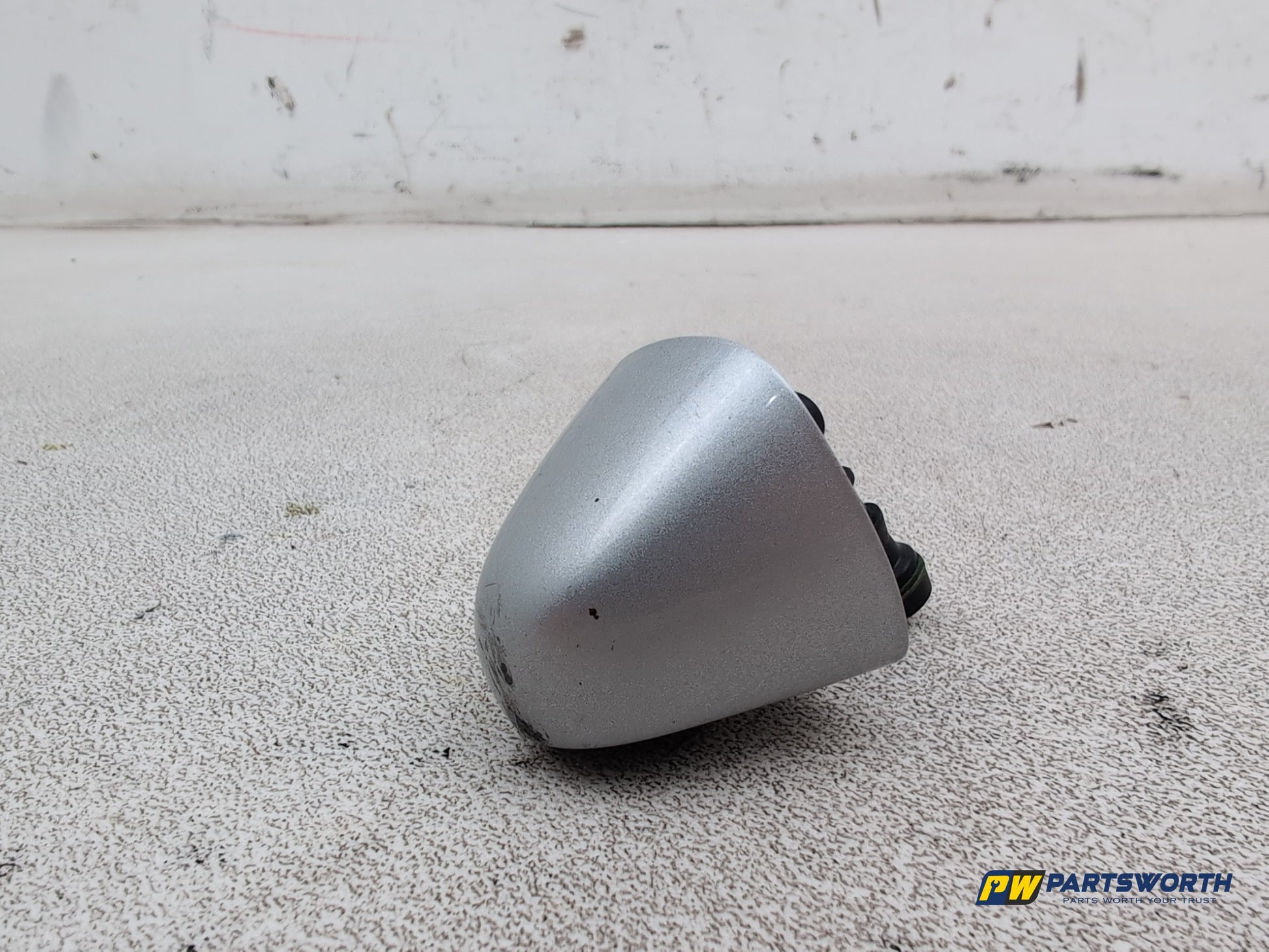Bmw X5 Facelift Left Passenger Side Headlamp Washer Nozzle 2003-2006 - photo 2