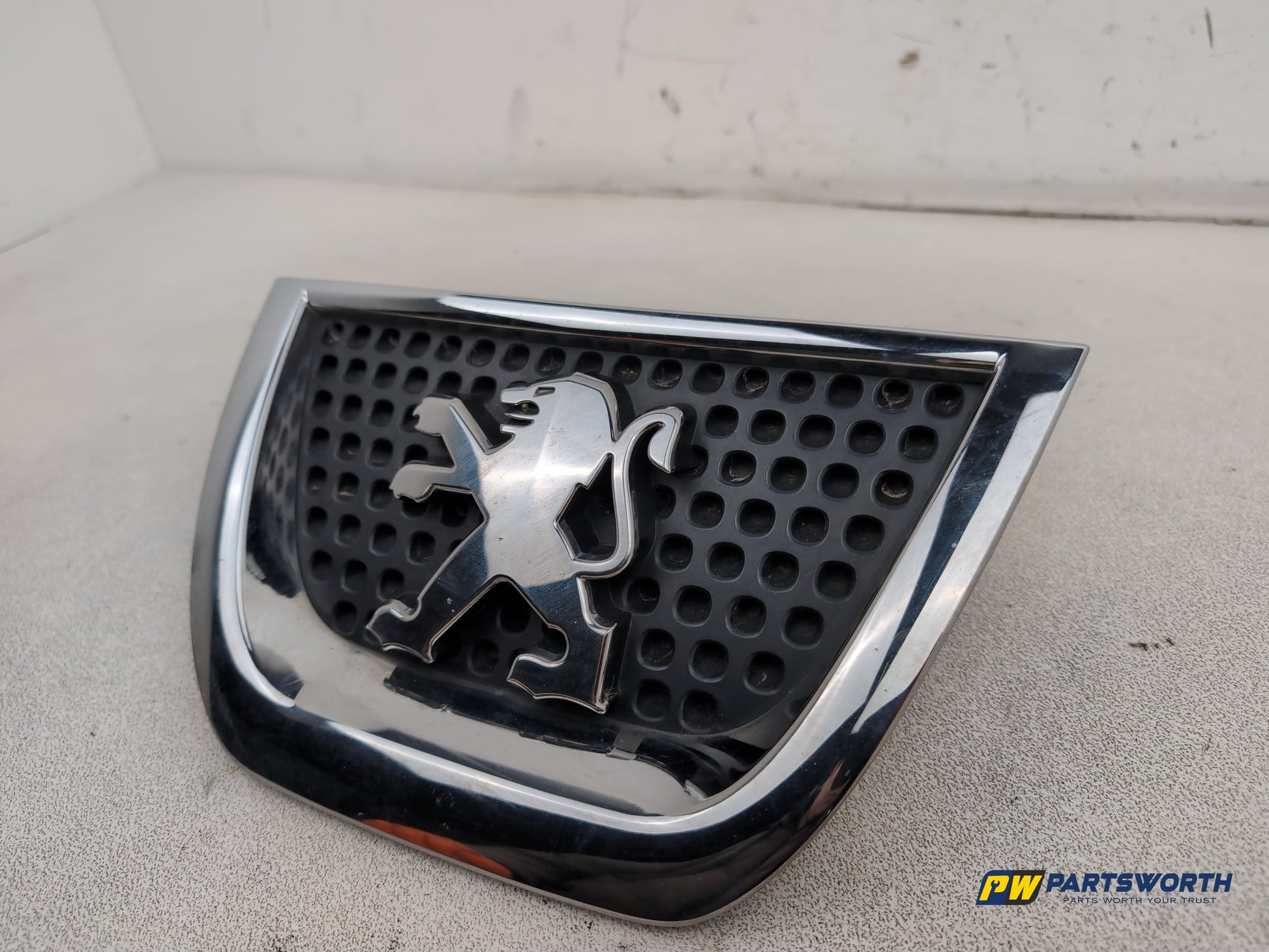 Peugeot 3008 Front Bumper Badge Emblem 9685973077 2009-2016 - photo 8